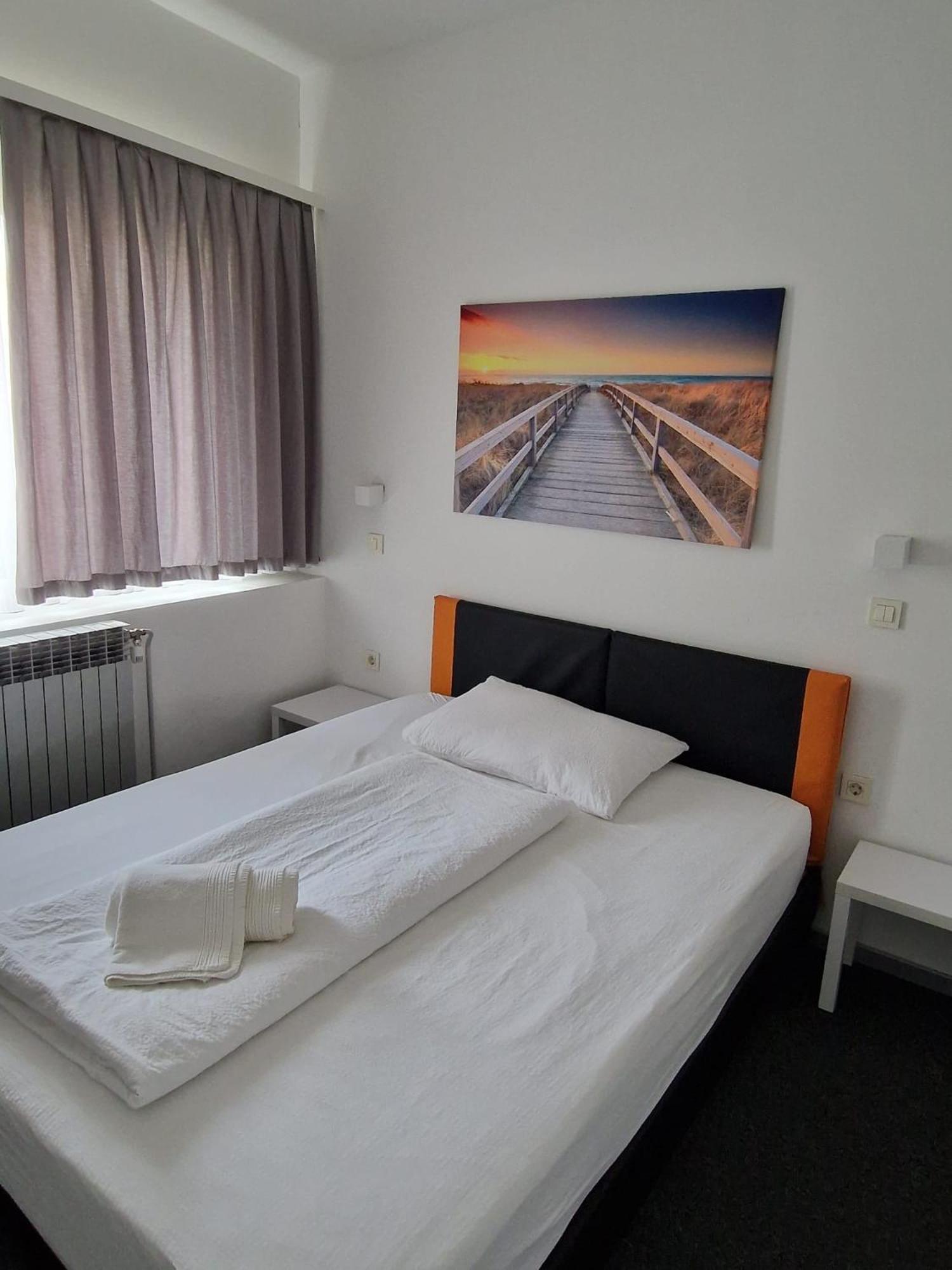 Grand Bells Bed And Breakfast Zagreb Exterior foto